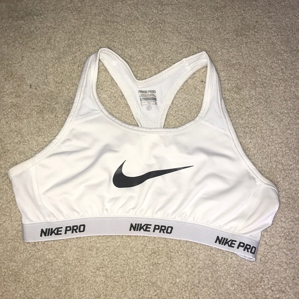 Super cute white Nike sports bra!!